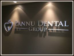 dental clinic logo spotlight